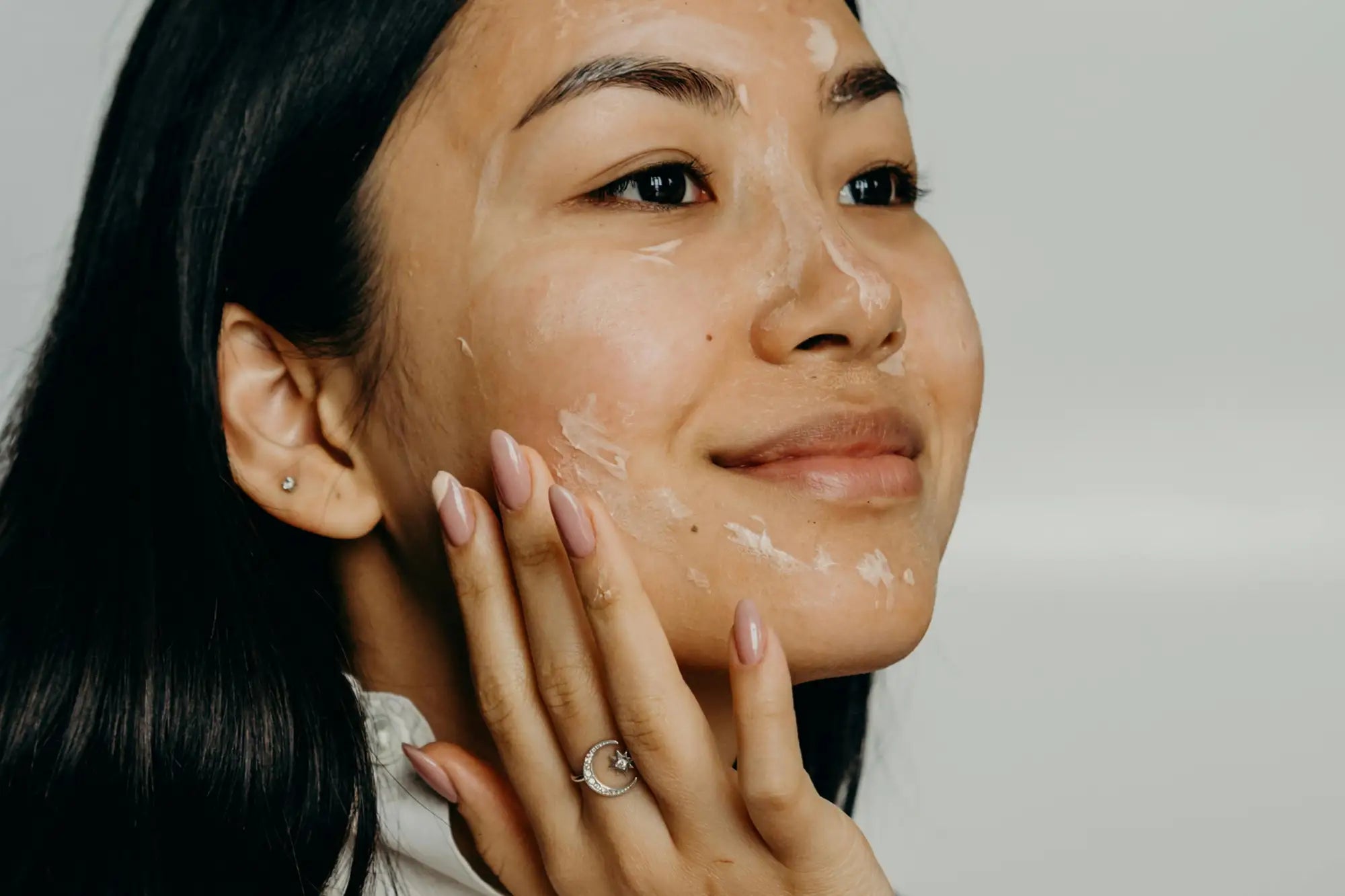 Hormones and Your Facial Skin - An Endocrine Organ